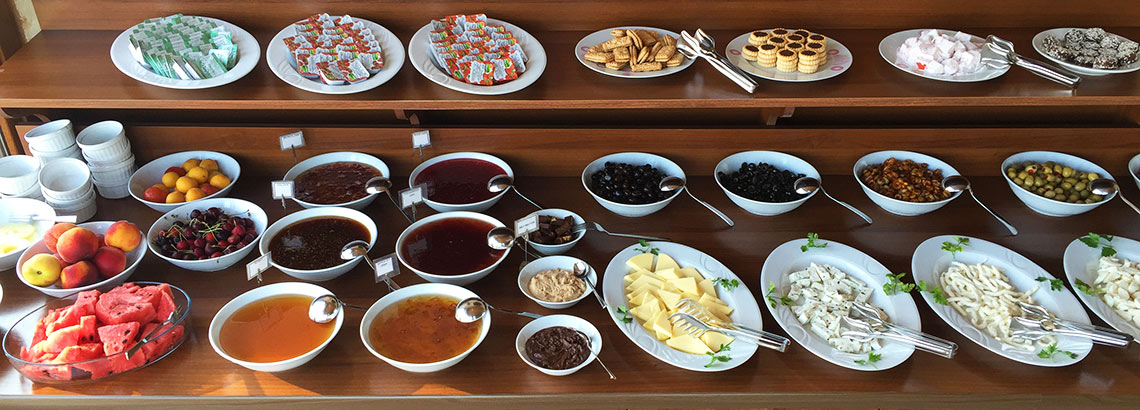 Saruhan breakfast